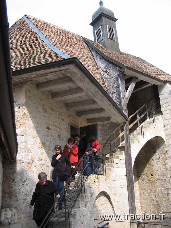 2011_CVAAM_35ans_4_Chateau_de_joux (44).JPG - 35 Ans du CVAAM, sortie dans le Doubs et le Jura, du 26 Avril au 1er Mai 2011, le chateau de Joux